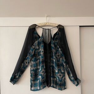 S.Y.L.K. Blouse 100% silk size M
